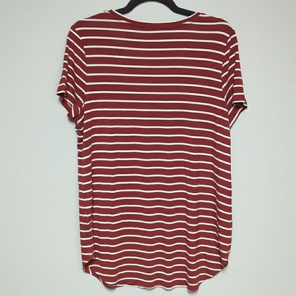 Olivia Sky Scoop Neck Short Sleeve Shirt - Picture 5 of 6